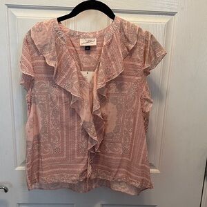 Universal Thread Peach Paisley Ruffled Blouse Size Medium